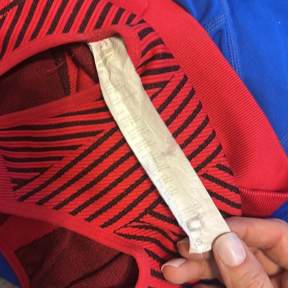 Fabletics Red and Black Striped Sports Bra XS - Picture 4 of 5